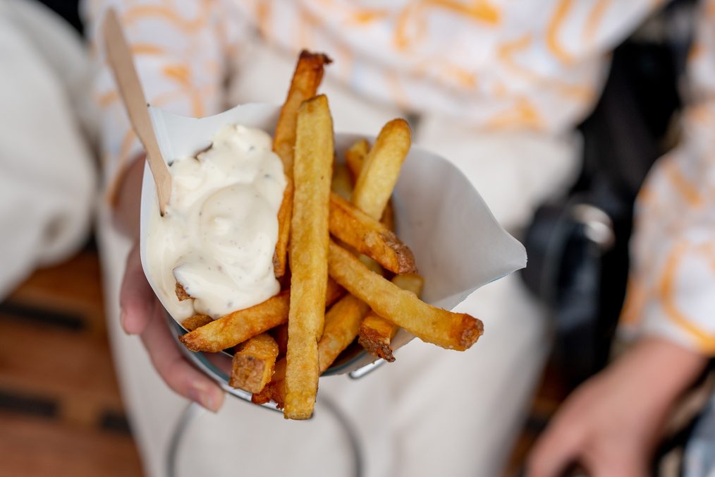 Puntzak verse friet met mayonaise